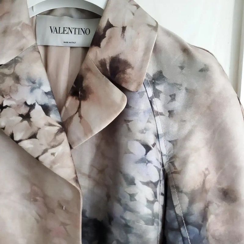 Valentino Valentino Long Silk Printed Trench Coat for Women 0089 Size S / US 4 / IT 40 - 4 Thumbnail