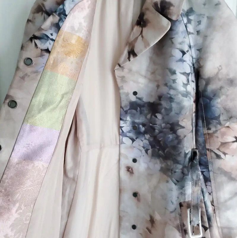Valentino Valentino Long Silk Printed Trench Coat for Women 0089 Size S / US 4 / IT 40 - 7 Thumbnail