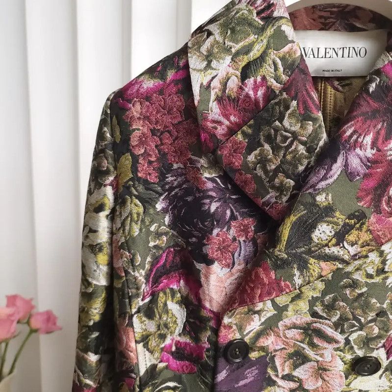 Valentino Valentino Floral Print Long Coat for Women 0089 Size S / US 4 / IT 40 - 7 Thumbnail