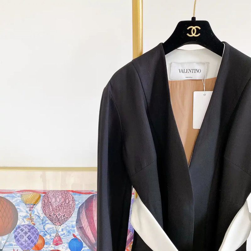 Valentino Valentino Black Wool Coat with Bow Detail 0089 Size L / US 10 / IT 46 - 5 Thumbnail