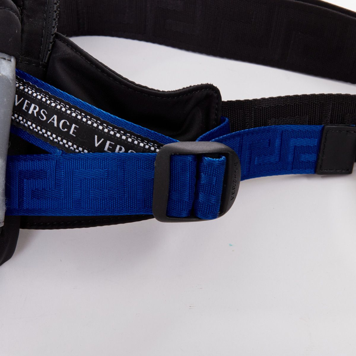 Versace VERSACE reflective logo black nylon Greca strap crossbody belt waist bag Size ONE SIZE - 6 Thumbnail