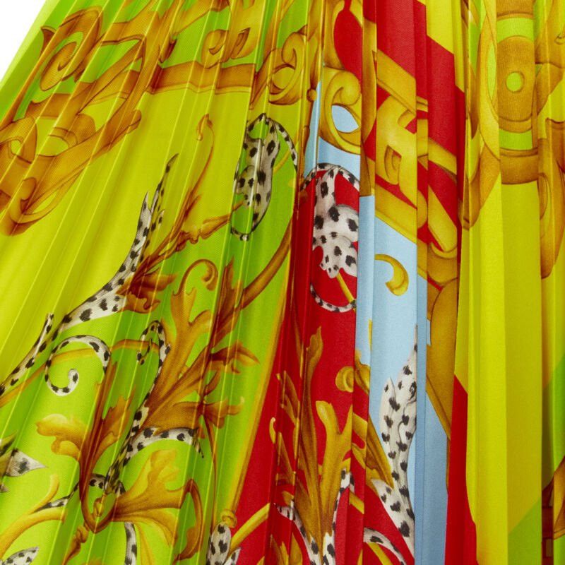 Versace new VERSACE 2020 Runway Barocco Acanthus Pop Medusa pleated midi skirt IT38 XS Size 26" / US 2 / IT 38 - 8 Thumbnail