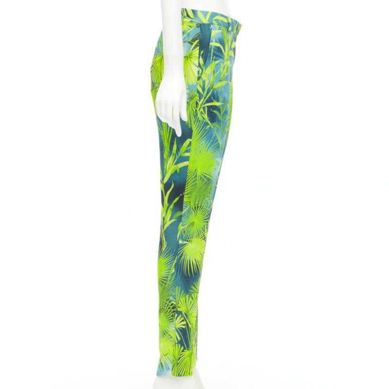 Versace new VERSACE 2020 Runway Jlo Jungle green tropical print viscose pants IT36 XS Size 25" / US 0 / IT 36 - 4 Thumbnail