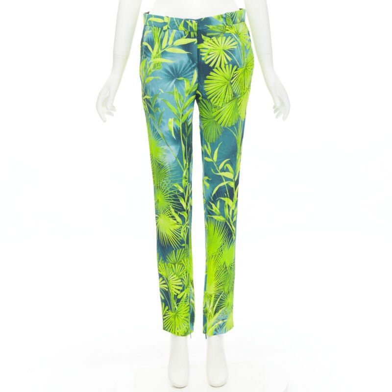 Versace new VERSACE 2020 Runway Jlo Jungle green tropical print viscose pants IT36 XS Size 25" / US 0 / IT 36 - 9 Thumbnail