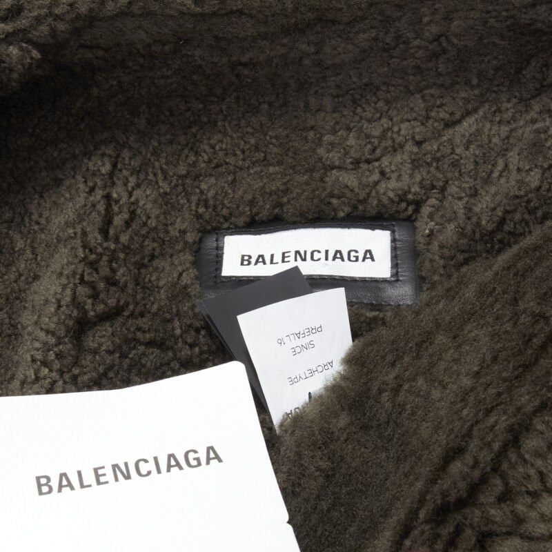 Balenciaga BALENCIAGA Demna 2018 Runway Le Bombardier green shearling aviator jacket XS Size XS / US 0-2 / IT 36-38 - 10 Thumbnail