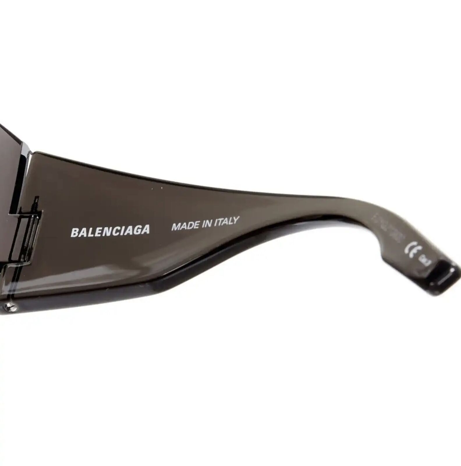 new BALENCIAGA DEMNA Runway Mask Butterfly black shield sunglasses Kardashian