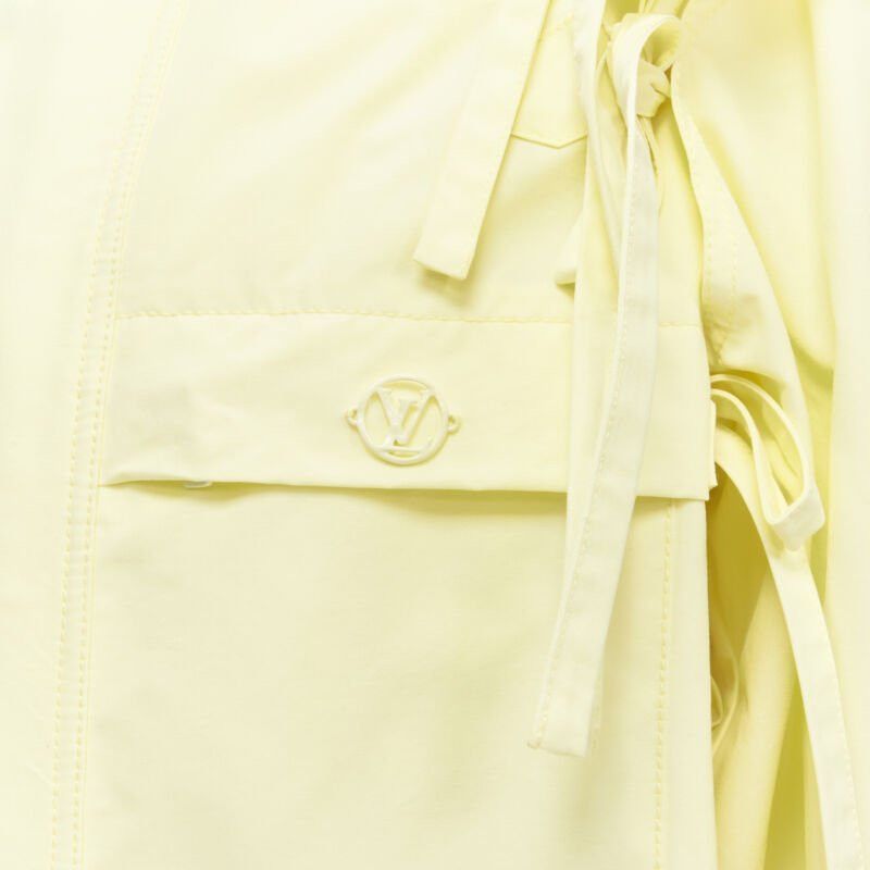 Louis Vuitton rare LOUIS VUITTON 2020 Runway yellow detachable tie sleeves parka jacket FR46 S Size US S / EU 44-46 / 1 - 8 Thumbnail