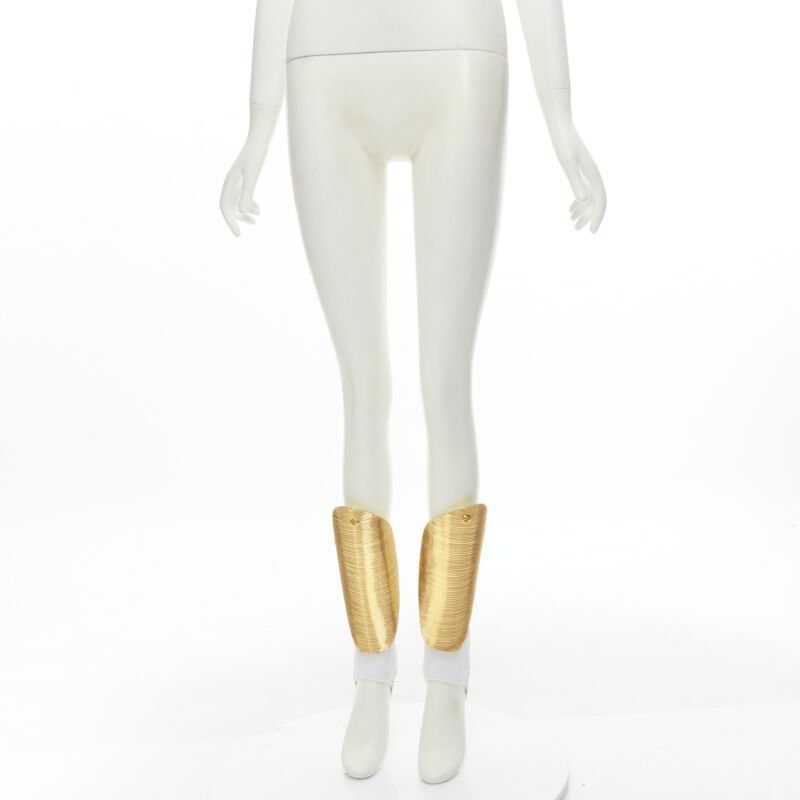 Gucci rare GUCCI Alessandro Michele 2019 Runway GG logo gold padded shin guards socks Size ONE SIZE - 10 Thumbnail