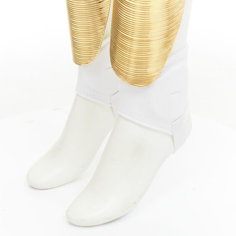 Gucci rare GUCCI Alessandro Michele 2019 Runway GG logo gold padded shin guards socks Size ONE SIZE - 7 Thumbnail