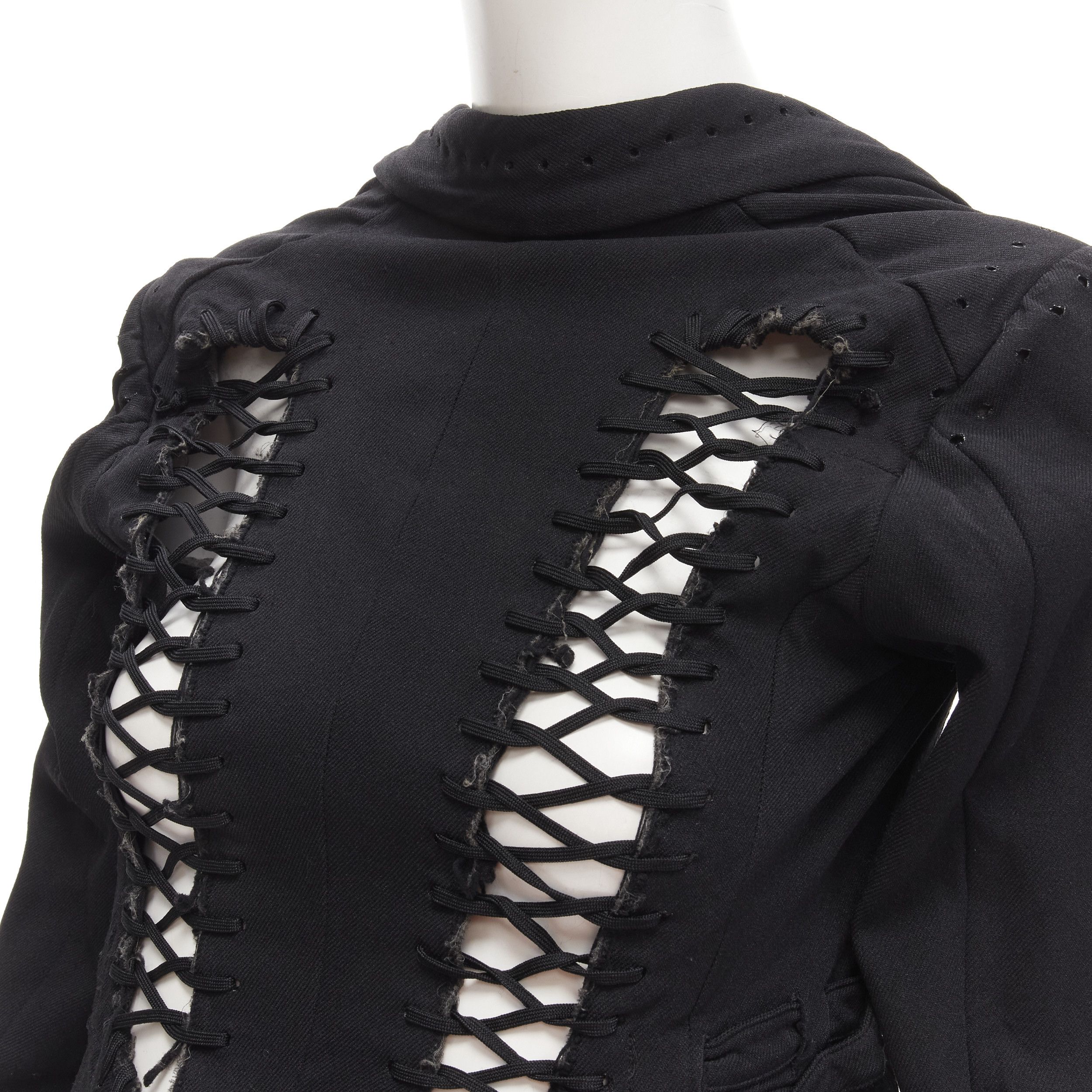 Comme des Garcons COMME DES GARCONS 2004 Runway black lace eyelet 2-way deconstructed jacket M Size M / US 6-8 / IT 42-44 - 6 Thumbnail