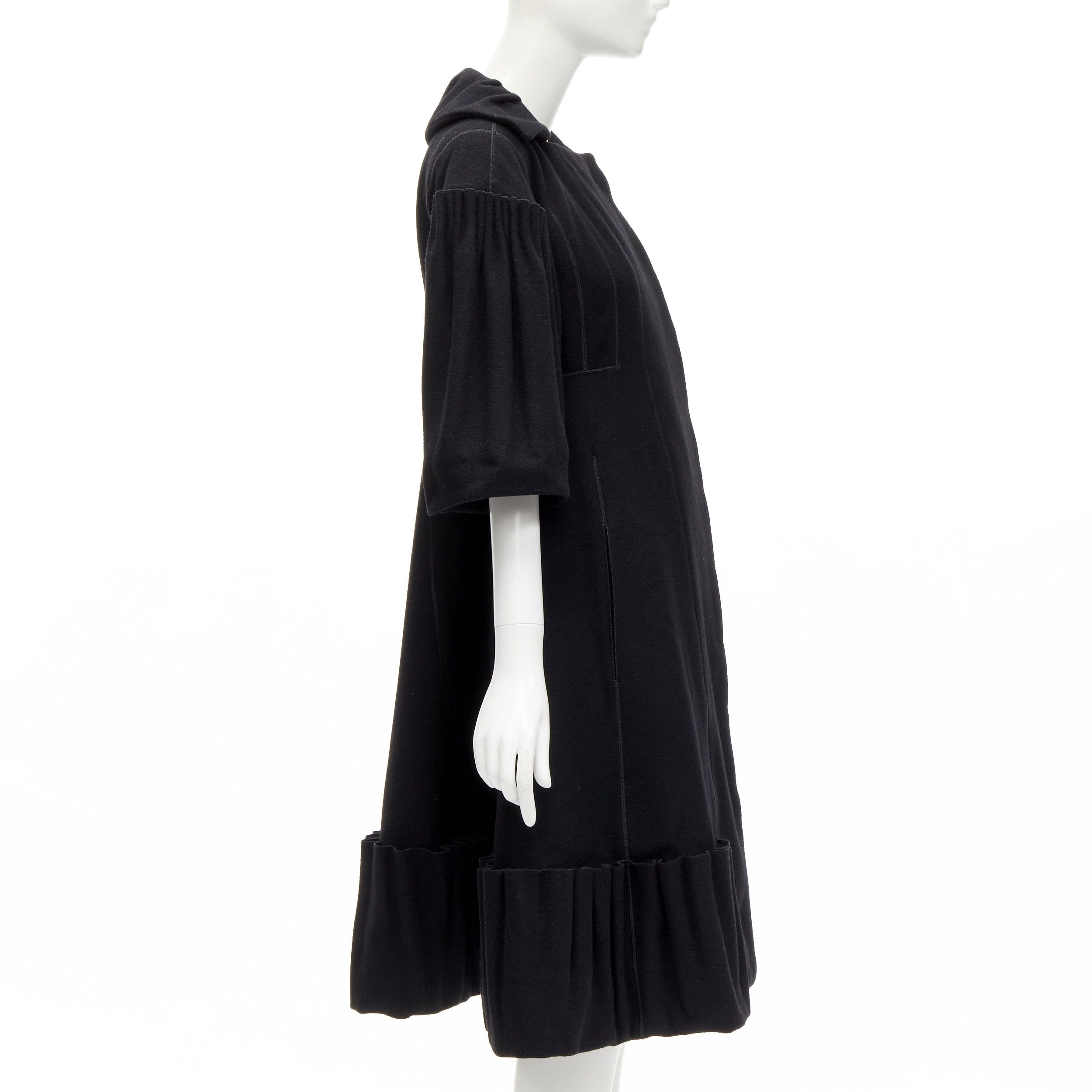 Louis Vuitton LOUIS VUITTON 2007 Runway black wool pleated Victorian coat dress FR34 XS Size XS / US 0-2 / IT 36-38 - 5 Thumbnail