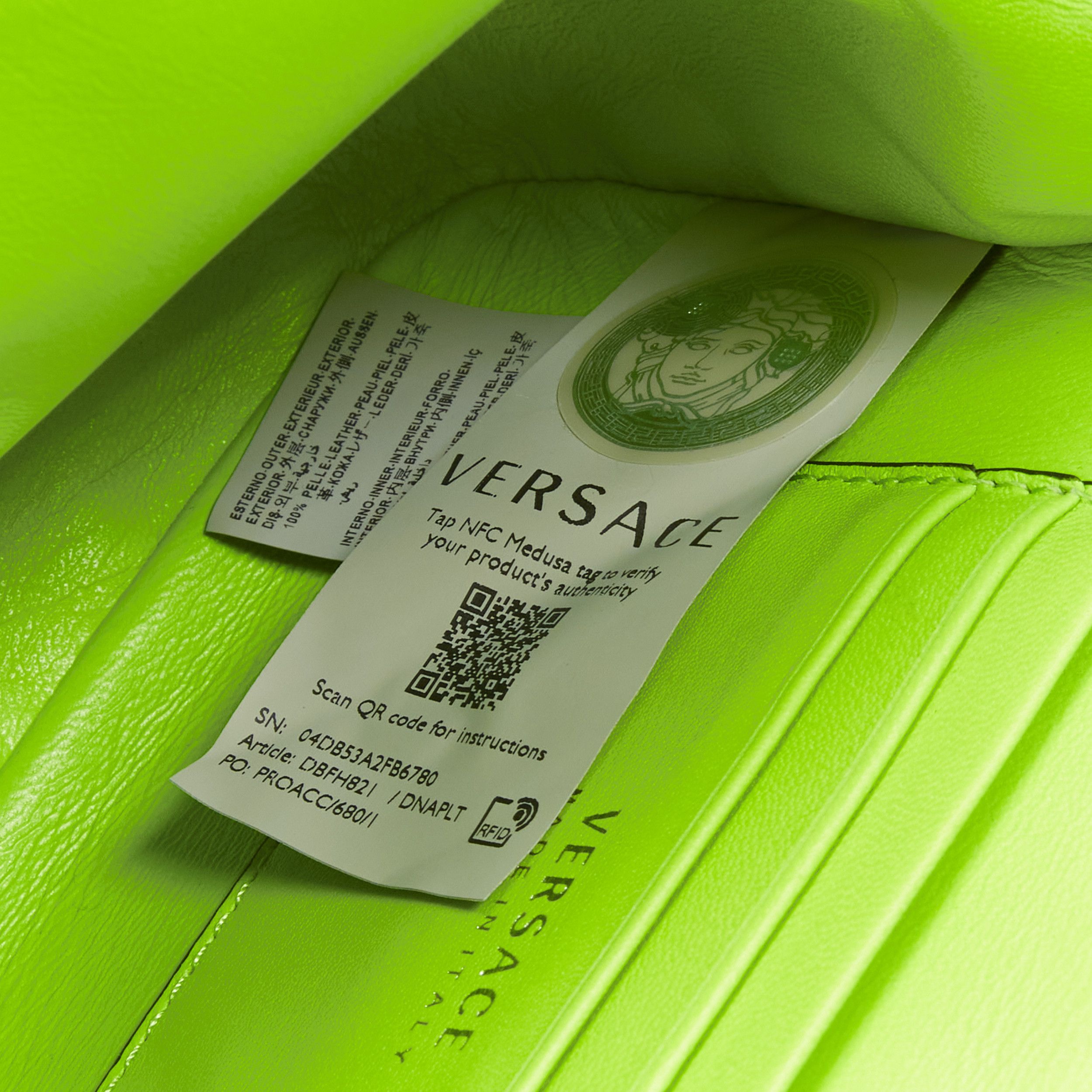 Versace new VERSACE Virtus bright green V quilted patent leather crossbody flap bag Size ONE SIZE - 11 Thumbnail