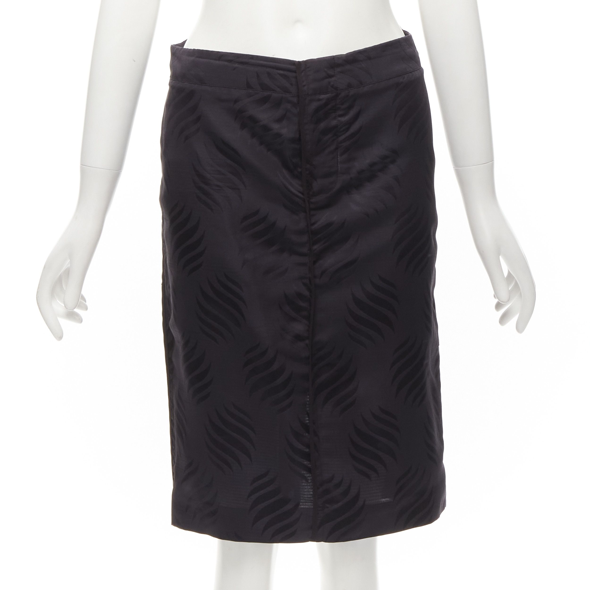 Gucci GUCCI Tom Ford Vintage black oriental leaf jacquard blazer skirt suit IT38 XS Size XS / US 0-2 / IT 36-38 - 11 Thumbnail