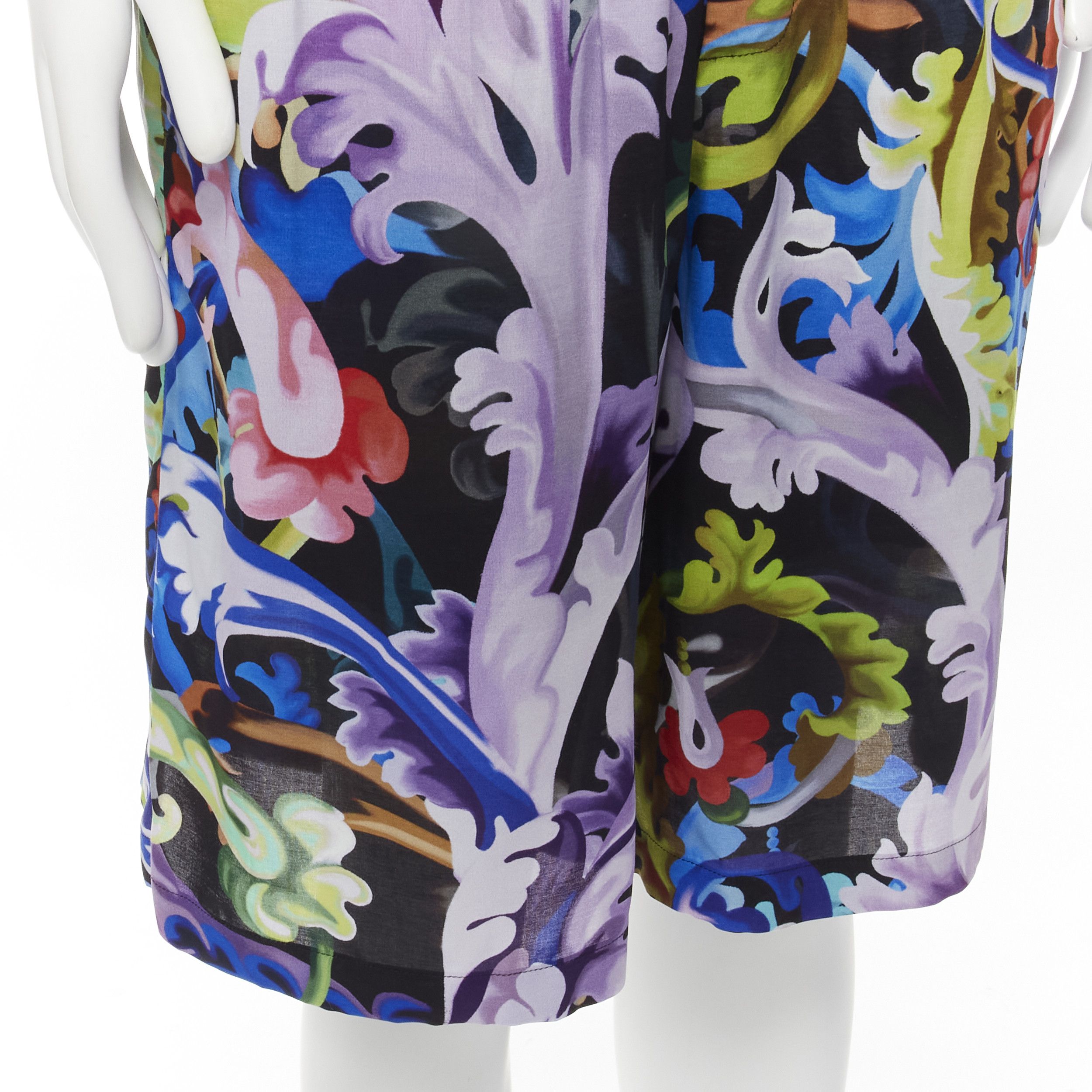 Versace new VERSACE 2021 Runway Baroccoflage floral baroque wide shorts IT48 M Size US 30 / EU 46 - 8 Thumbnail