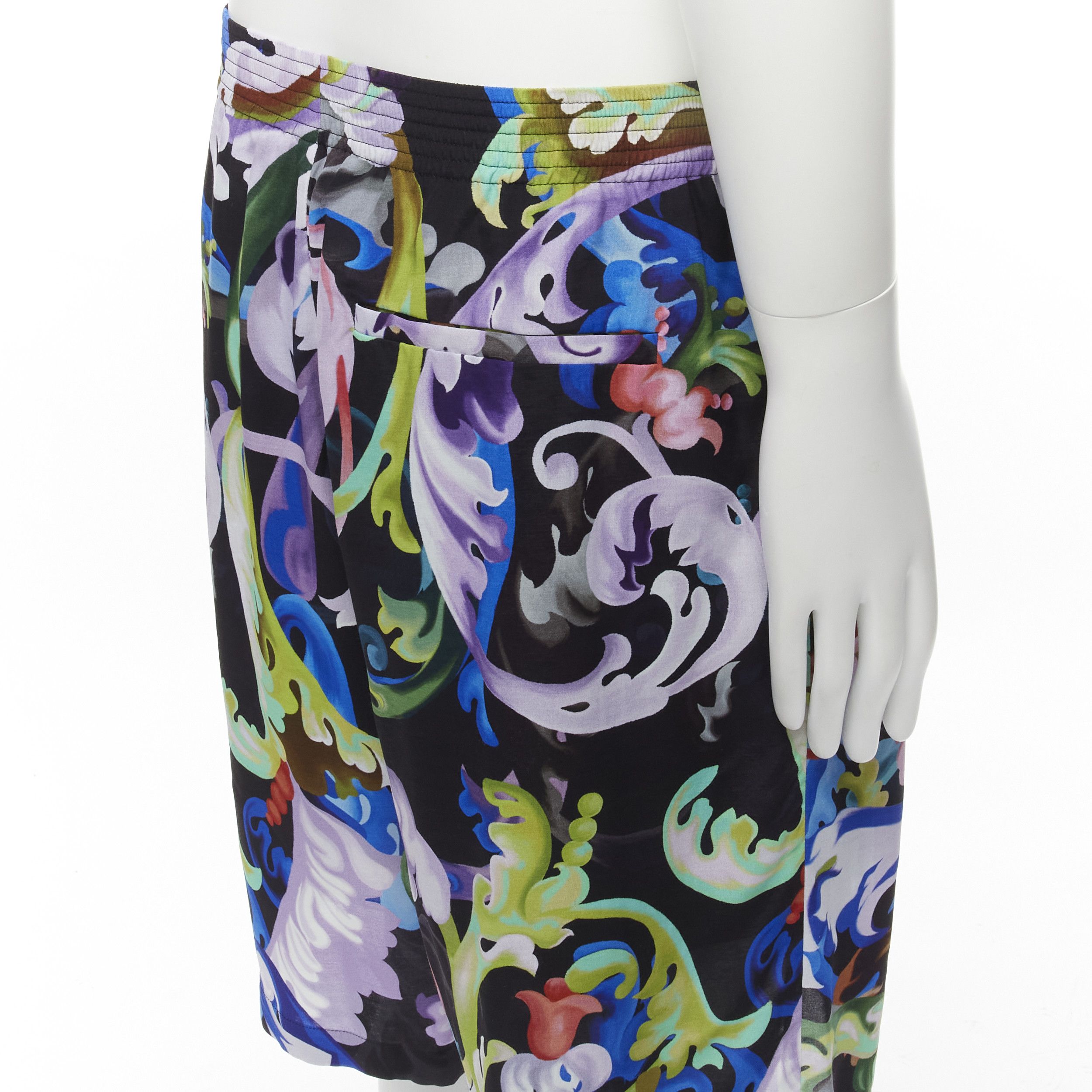 Versace new VERSACE 2021 Runway Baroccoflage floral baroque wide shorts IT48 M Size US 30 / EU 46 - 6 Thumbnail