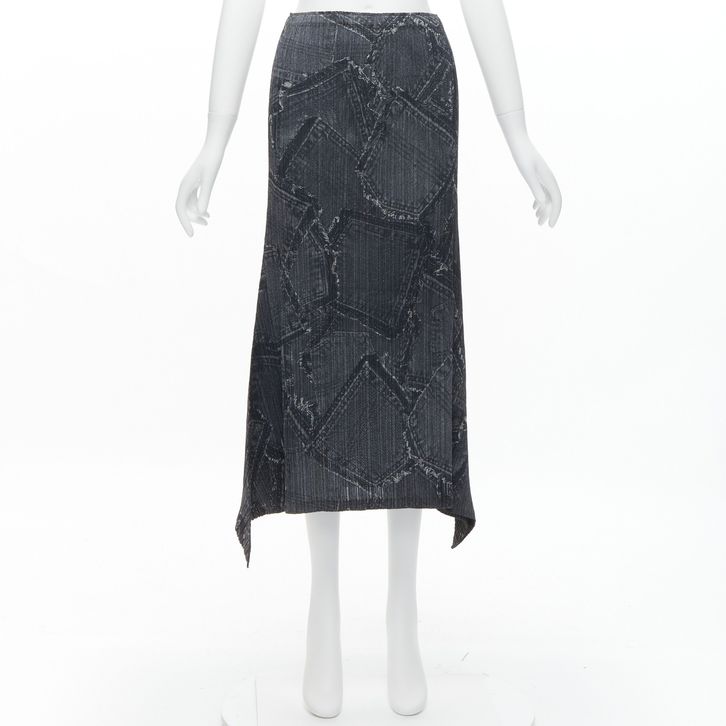Issey Miyake ISSEY MIYAKE PLEATS PLEASE dark blue denim patchwork print pleated skirt JP2 M Size 28" / US 6 / IT 42 - 10 Thumbnail