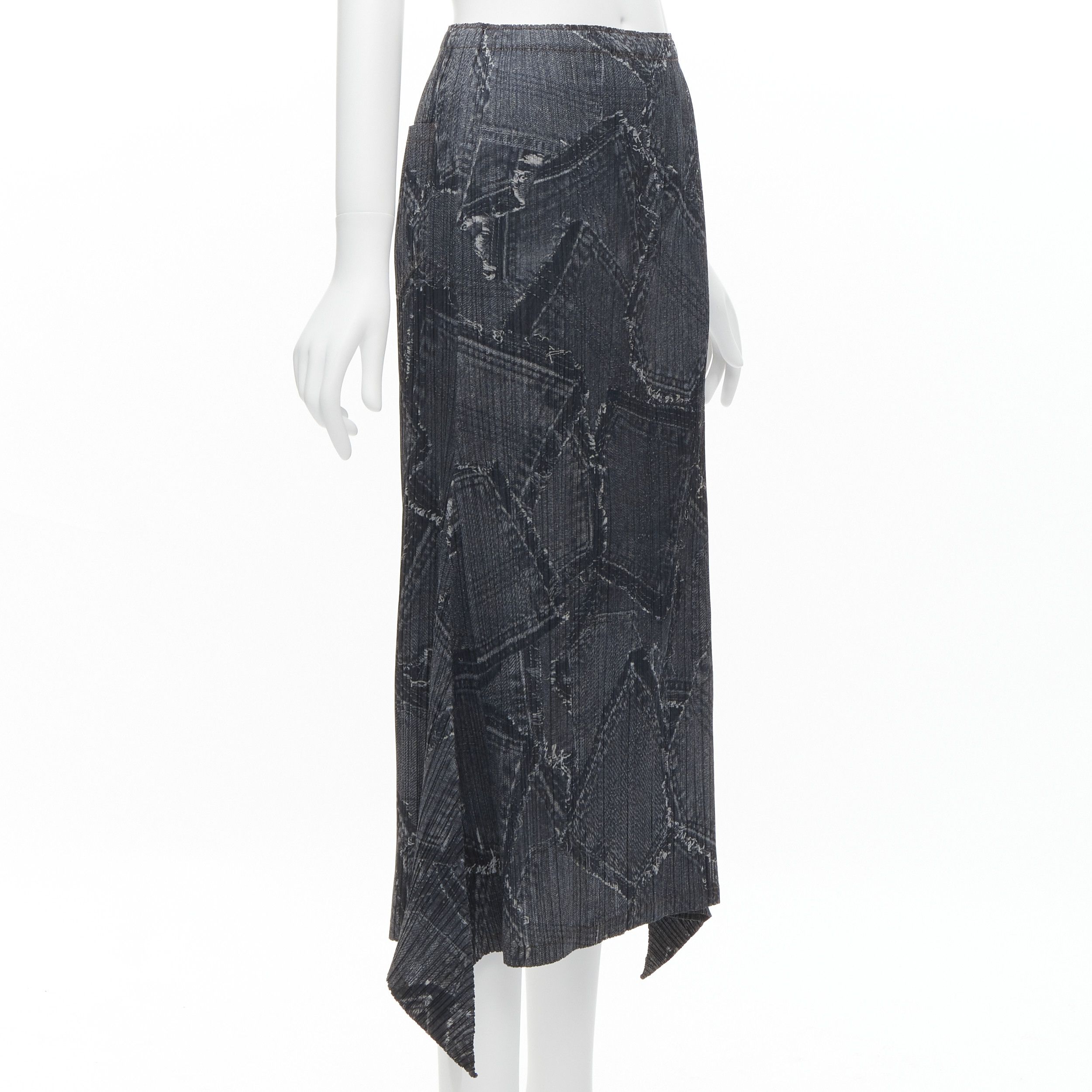 Issey Miyake ISSEY MIYAKE PLEATS PLEASE dark blue denim patchwork print pleated skirt JP2 M Size 28" / US 6 / IT 42 - 3 Thumbnail