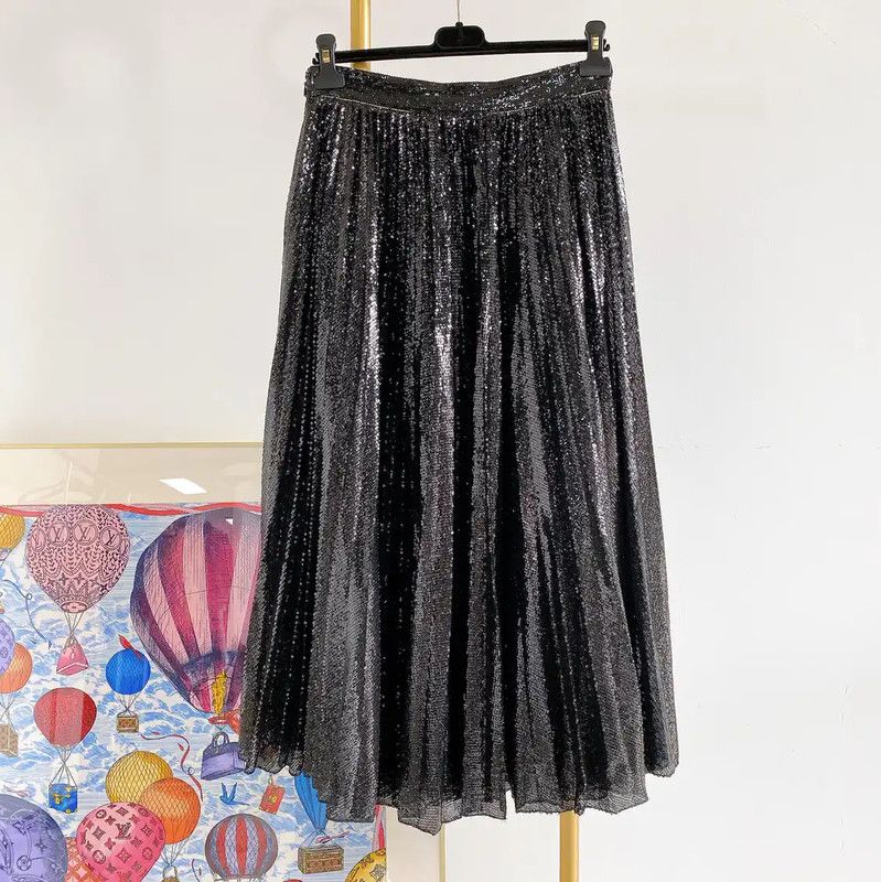 Valentino Black Mid-Length Pleated Skirt 0089