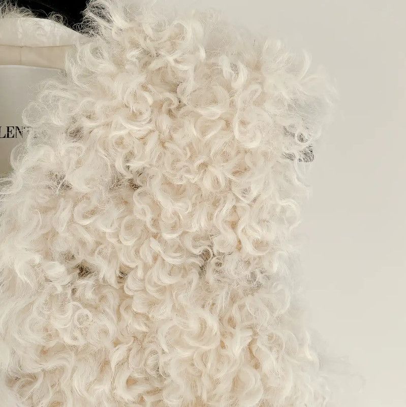 Valentino Valentino Winter Beige Faux Fur Women's Sweater 0089 Size M / US 6-8 / IT 42-44 - 3 Thumbnail