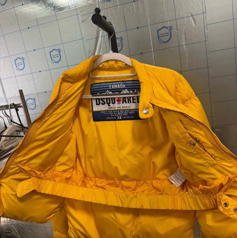 Dsquared2 DSQUARED2 Women's Yellow Leather Puffer Jacket 0089 Size ONE SIZE - 3 Thumbnail
