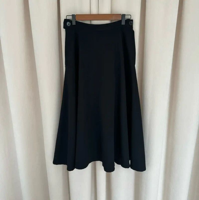 Yohji Yamamoto Yohji Yamamoto Black Wool Midi Skirt 0089 Size 27" / US 4 / IT 40 - 2 Thumbnail