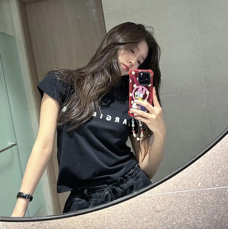 Maison Margiela Maison Margiela Black Cotton T-shirt for Women 0089 Size XS / US 0-2 / IT 36-38 - 6 Thumbnail