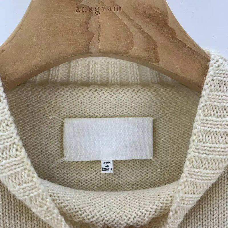 Maison Margiela Maison Margiela Women's Cream Wool Pullover Sweater 0089 Size M / US 6-8 / IT 42-44 - 3 Thumbnail