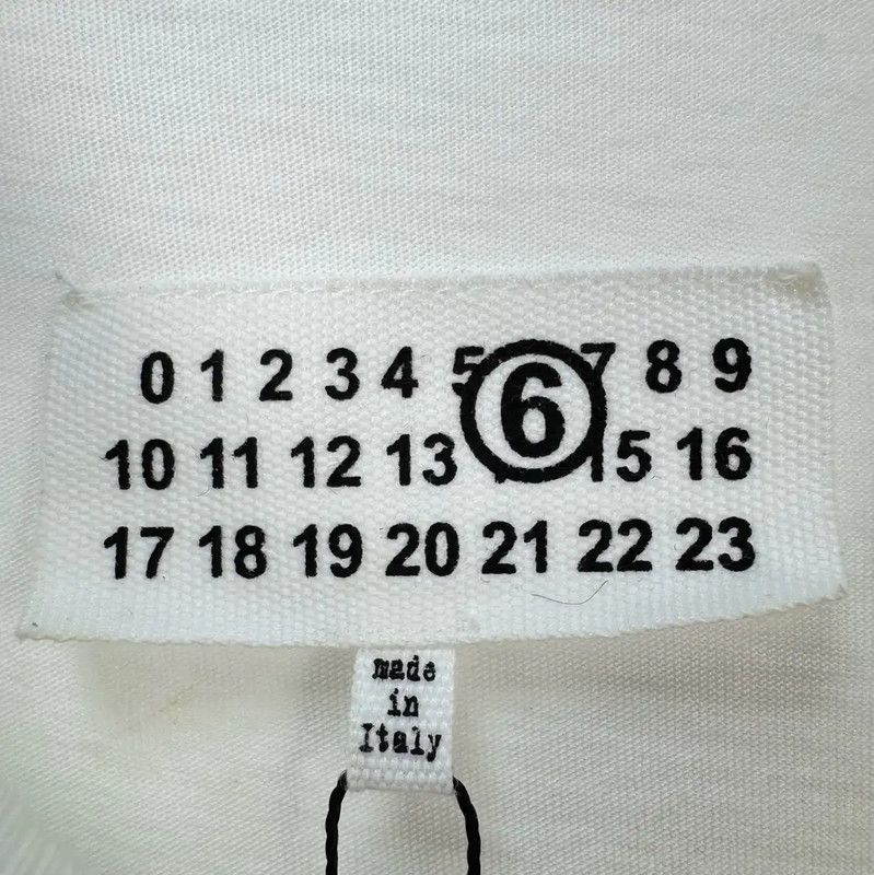 Maison Margiela Maison Margiela Summer Cream Logo T-Shirt 0089 Size XS / US 0-2 / IT 36-38 - 6 Thumbnail
