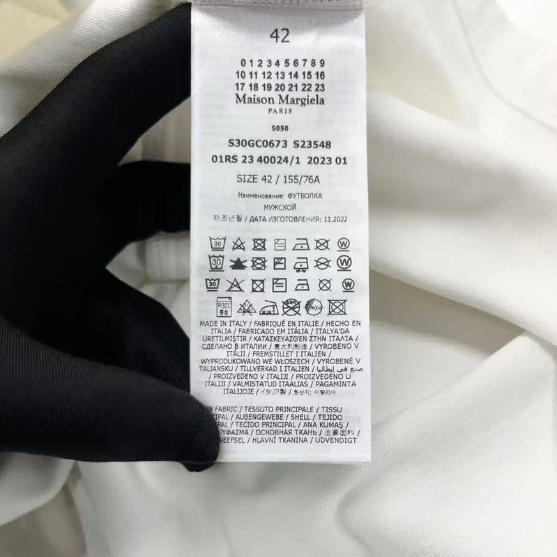 Maison Margiela Maison Margiela White Cotton Graphic T-Shirt 0089 Size S / US 4 / IT 40 - 6 Thumbnail