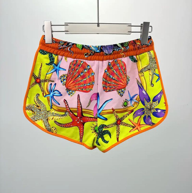 Versace Versace Multi-Color Women's Shorts 0089 Size 24" / US 00 / IT 34 - 2 Thumbnail
