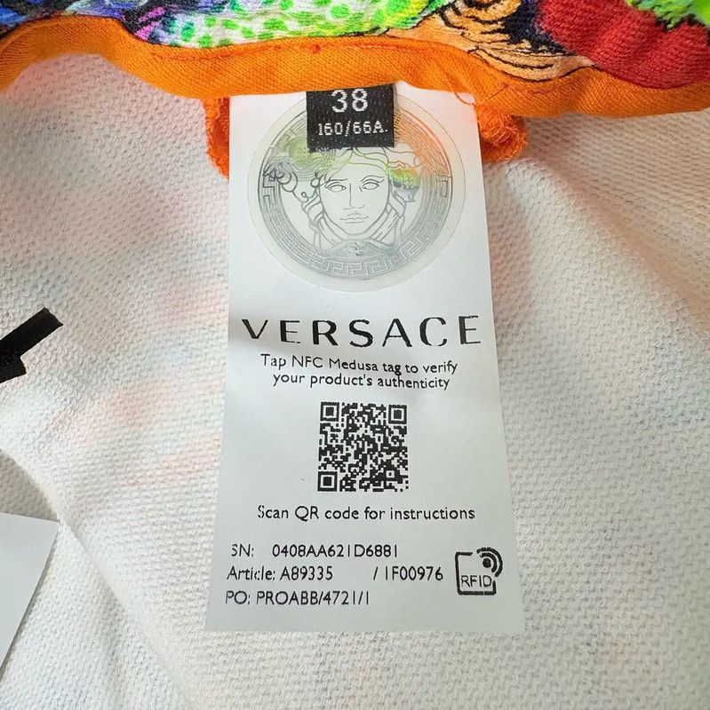 Versace Versace Multi-Color Women's Shorts 0089 Size 24" / US 00 / IT 34 - 4 Thumbnail