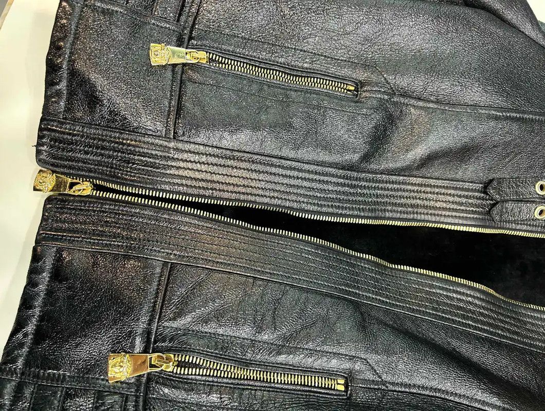 Versace Versace Black Leather Jacket with Faux Fur Collar 0089 Size M / US 6-8 / IT 42-44 - 9 Thumbnail