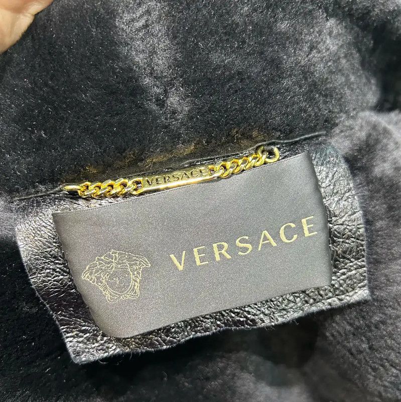 Versace Versace Black Leather Jacket with Faux Fur Collar 0089 Size M / US 6-8 / IT 42-44 - 6 Thumbnail