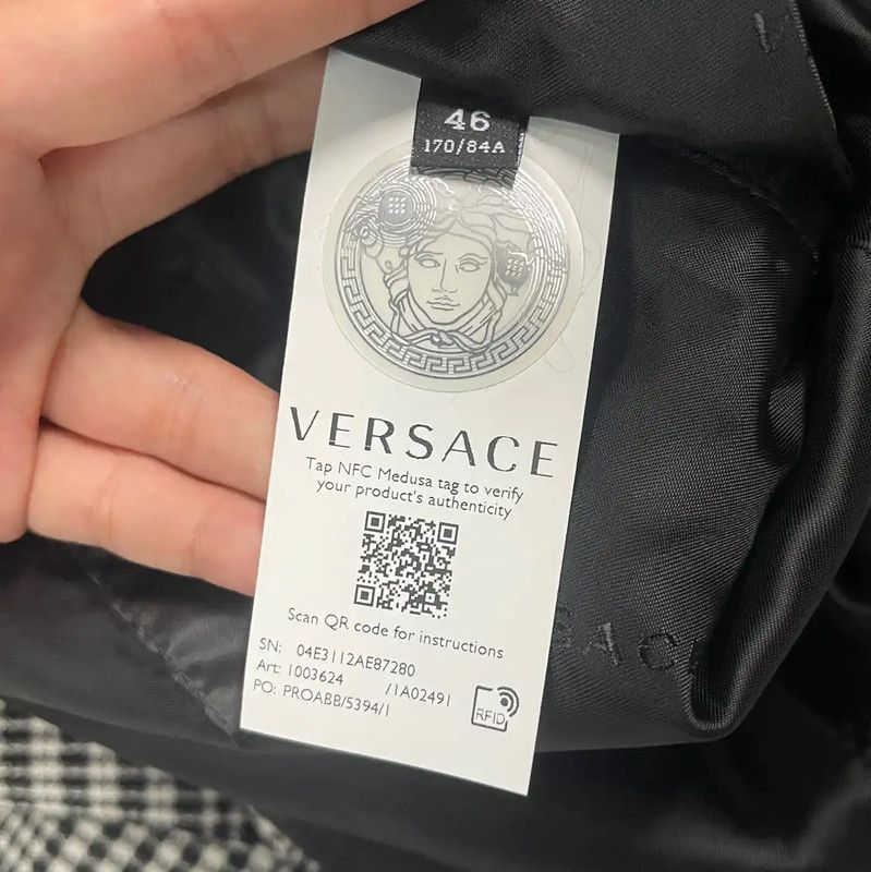 Versace Versace Women's Gray Checkered Jacket 0089 Size ONE SIZE - 7 Thumbnail