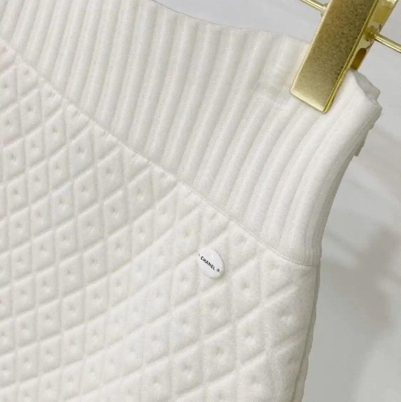 Chanel Chanel White Cotton Blend Women's Skirt 0089 Size 22" - 7 Thumbnail