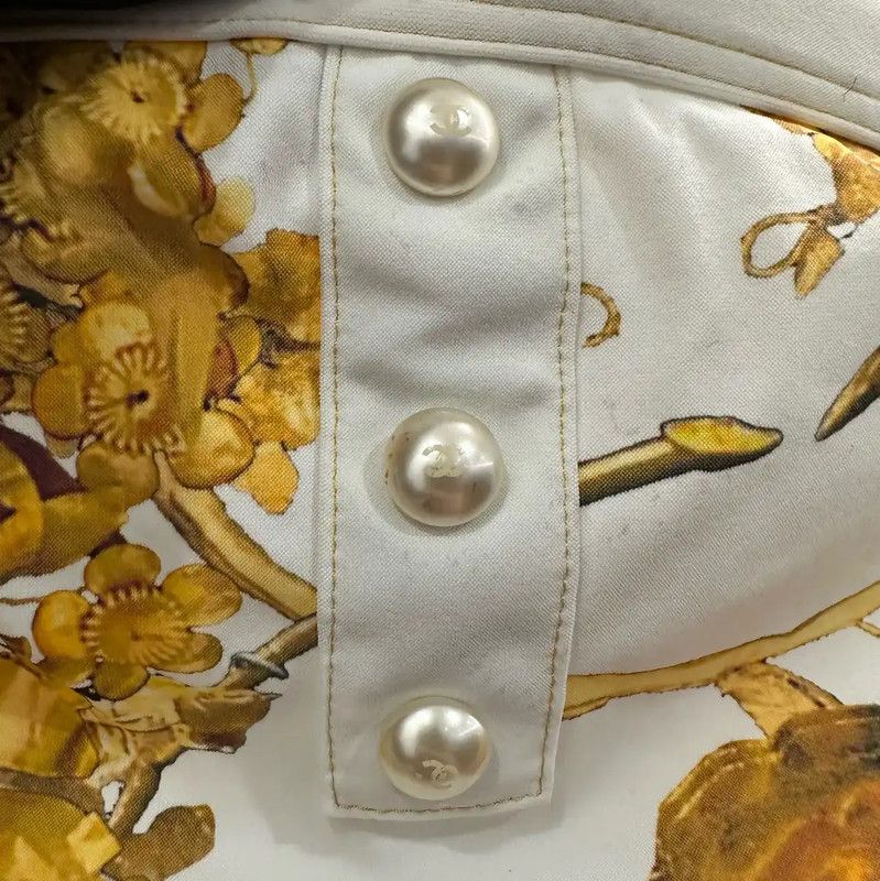 Chanel Chanel White Floral Print Women's T-Shirt 0089 Size S / US 4 / IT 40 - 3 Thumbnail