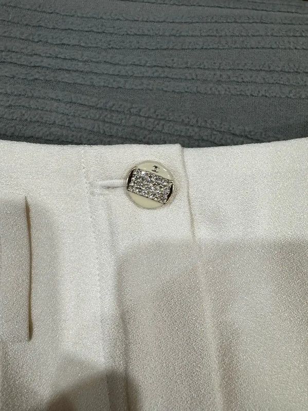 Chanel Chanel Ivory Silk Women's Shorts 0089 Size 23" - 3 Thumbnail