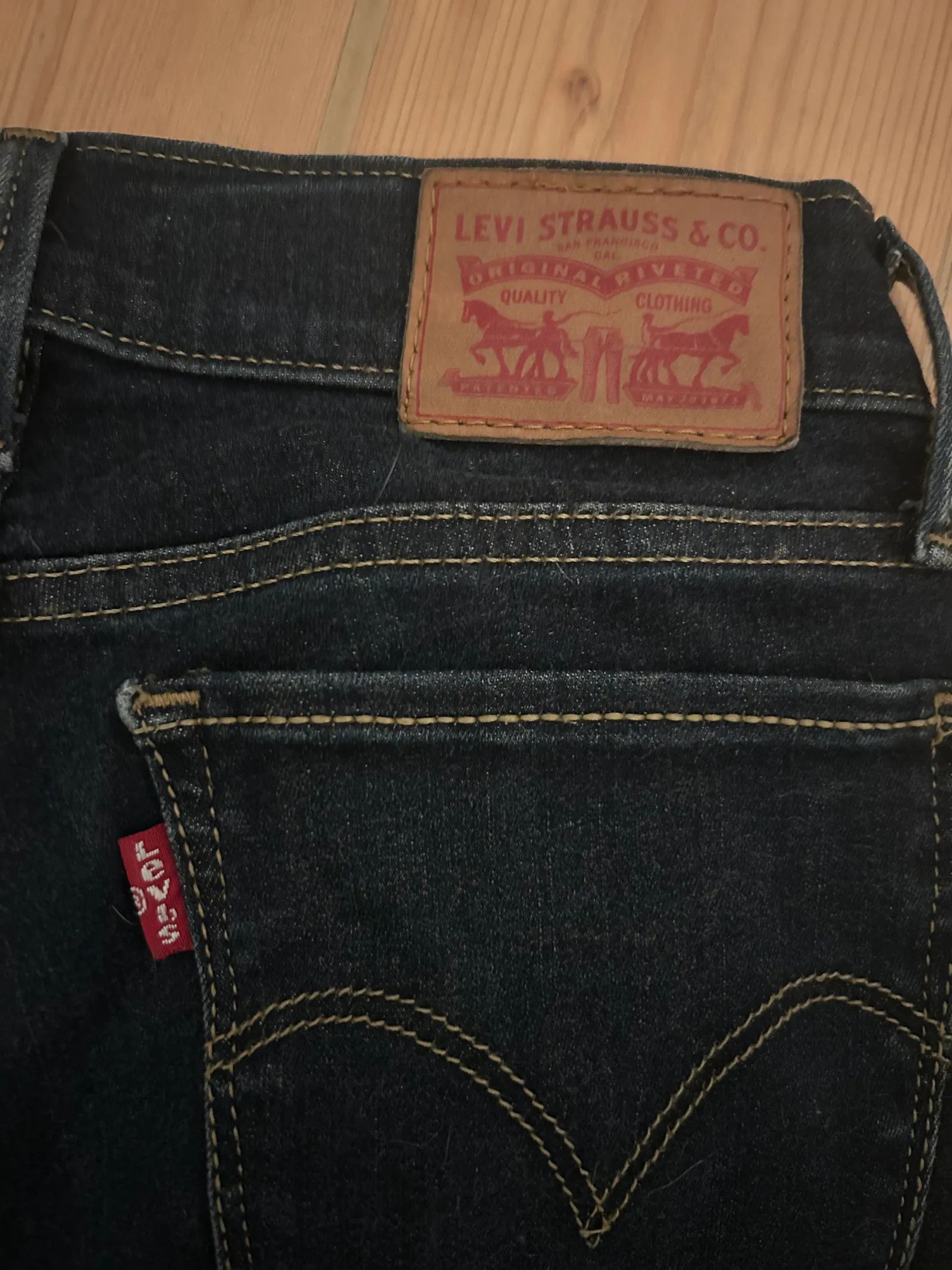 Levi's Levi's Super Skinny 710 Jeans Size 25" / US 0 / IT 36 - 2 Thumbnail