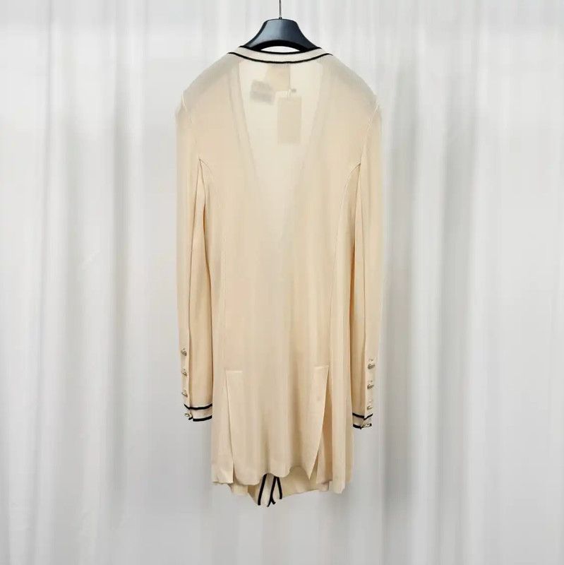 Chanel Chanel Beige Long Sleeve Knit Cardigan 0089 Size S / US 4 / IT 40 - 2 Thumbnail