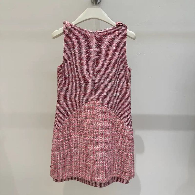 Chanel Chanel Pink Sleeveless Dress with Unique Texture 0089 Size XS / US 0-2 / IT 36-38 - 4 Thumbnail