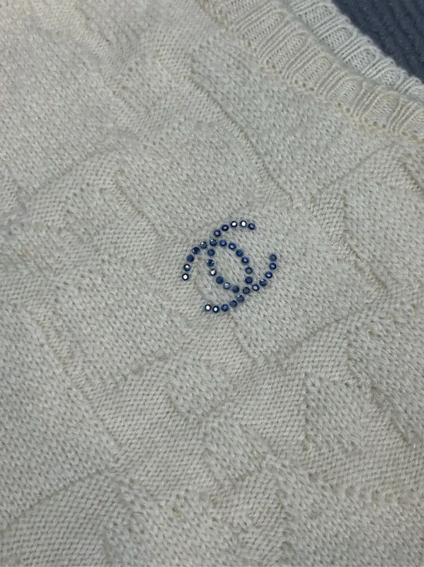 Chanel Cream Floral Knit Sleeveless Sweater 0089