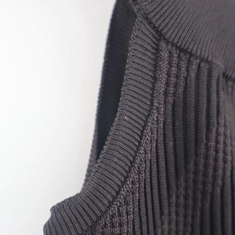 Chanel Chanel Black Silk Off-Shoulder Knit T-Shirt 0089 Size M / US 6-8 / IT 42-44 - 4 Thumbnail