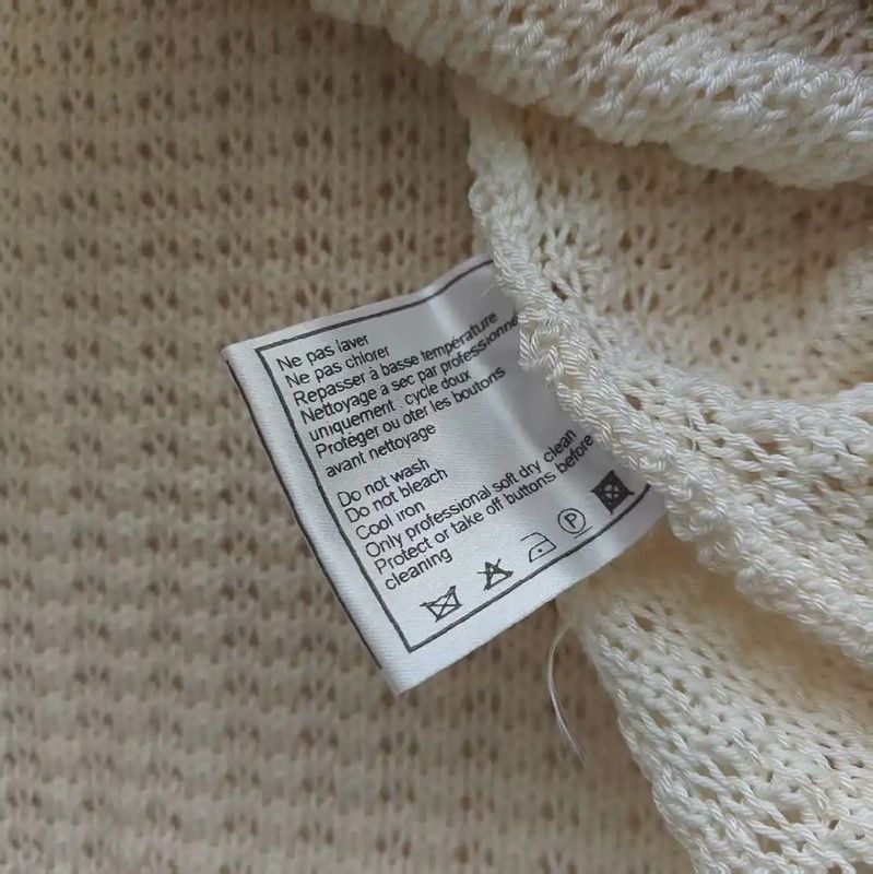 Chanel Chanel Long Sleeve Knitted Cardigan in Dark Blue 0089 Size L / US 10 / IT 46 - 7 Thumbnail