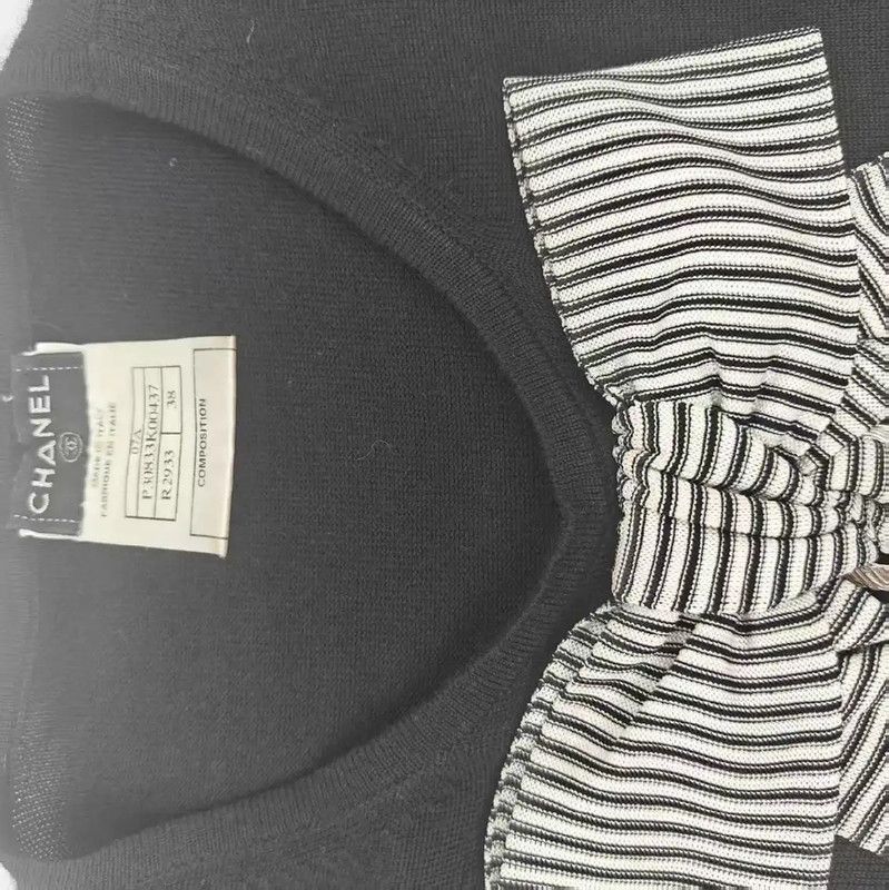 Chanel Chanel Black Wool Blend Sleeveless Cardigan 0089 Size M / US 6-8 / IT 42-44 - 4 Thumbnail