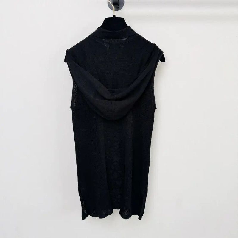 Chanel Chanel Black Sleeveless Sweater with Collar 0089 Size M / US 6-8 / IT 42-44 - 2 Thumbnail