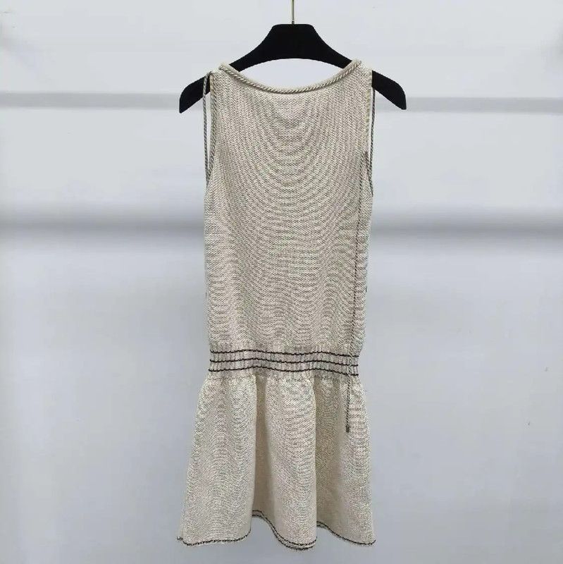 Chanel Chanel Ivory Women's Dress with Modern Details 0089 Size S / US 4 / IT 40 - 2 Thumbnail