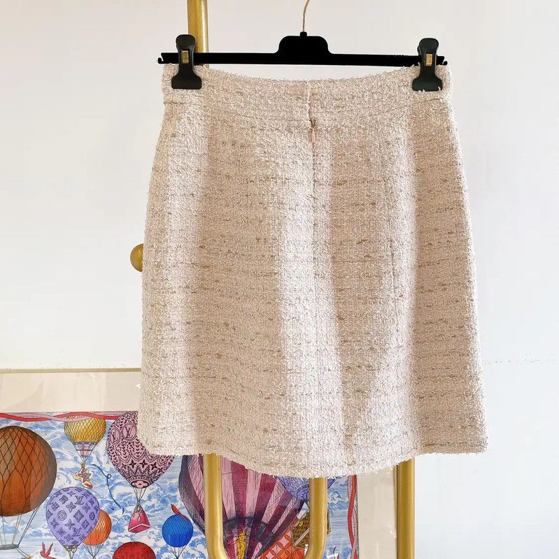 Chanel Chanel Classic A-Line Skirt in Light Pink 0089 Size 23" - 2 Thumbnail