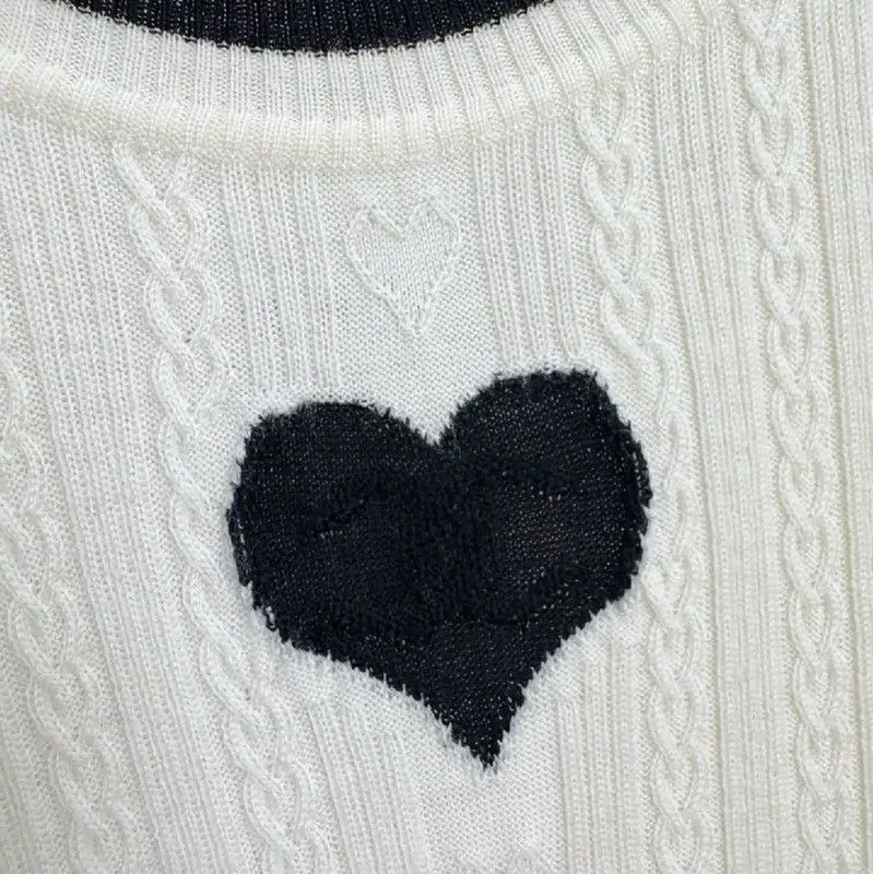 Chanel Chanel Cream Sweater with Black Details for Women 0089 Size M / US 6-8 / IT 42-44 - 2 Thumbnail