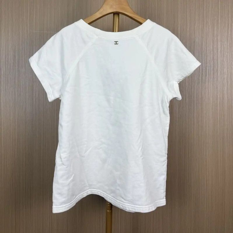 Chanel Chanel White Cotton T-Shirt with Gold Print 0089 Size M / US 6-8 / IT 42-44 - 2 Thumbnail
