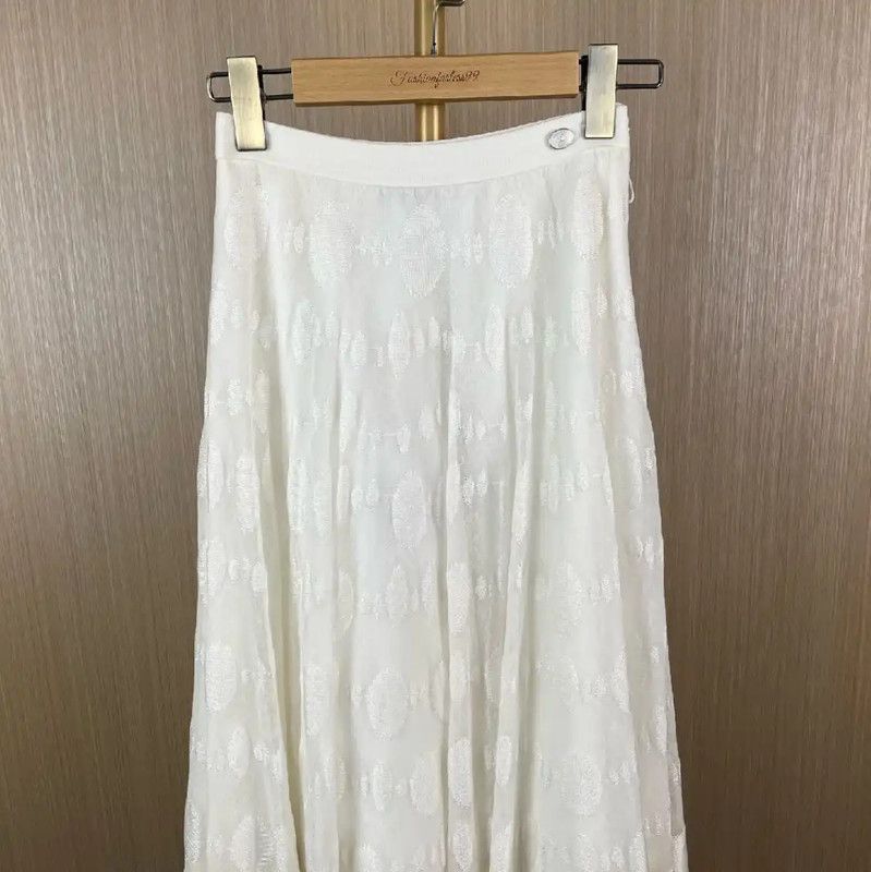 Chanel Chanel White Cotton Women’s Skirt 0089 Size 23" - 2 Thumbnail